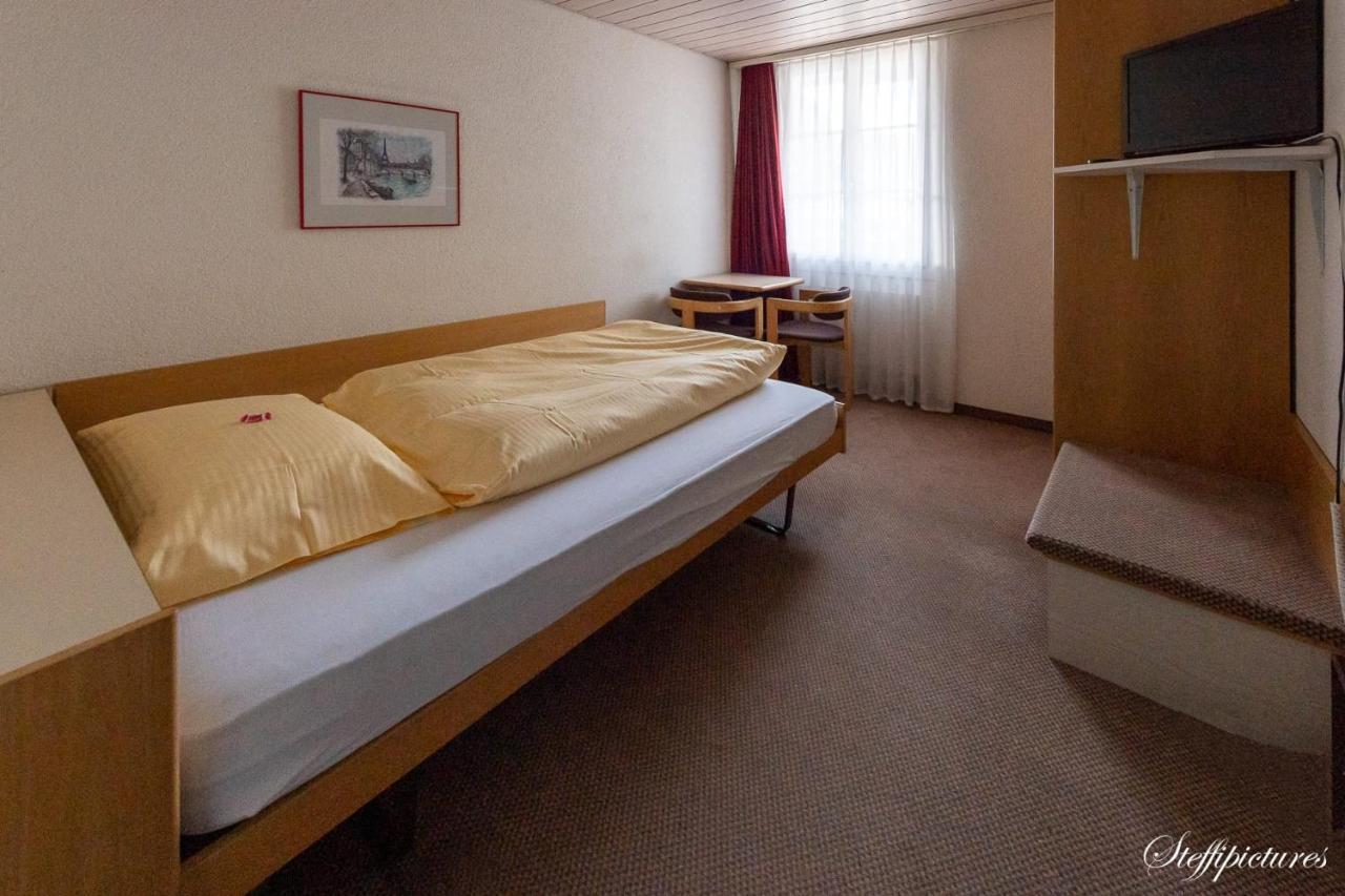 Hotel Krone Uetendorf Экстерьер фото